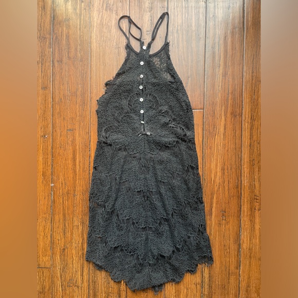 🩷Free People She’s Got It Button Back Lace Mini Dress - Picture 4 of 8
